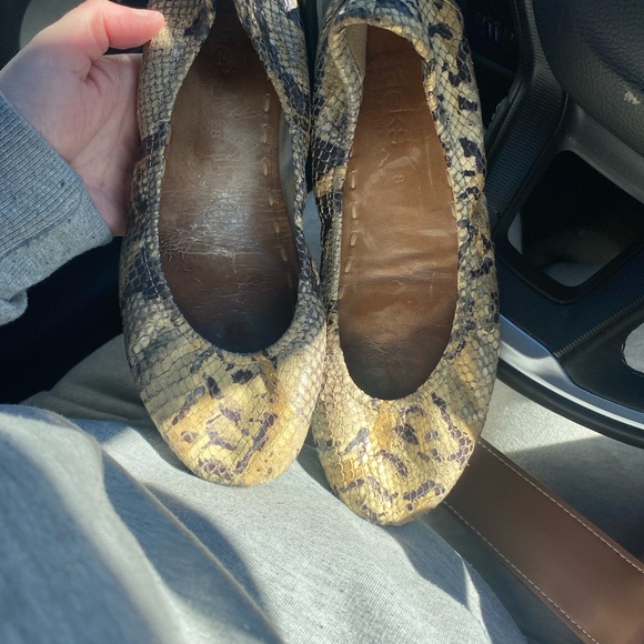 Tieks Snakeskin Ballet Flats size 8 good condition see pictures - Picture 5 of 5
